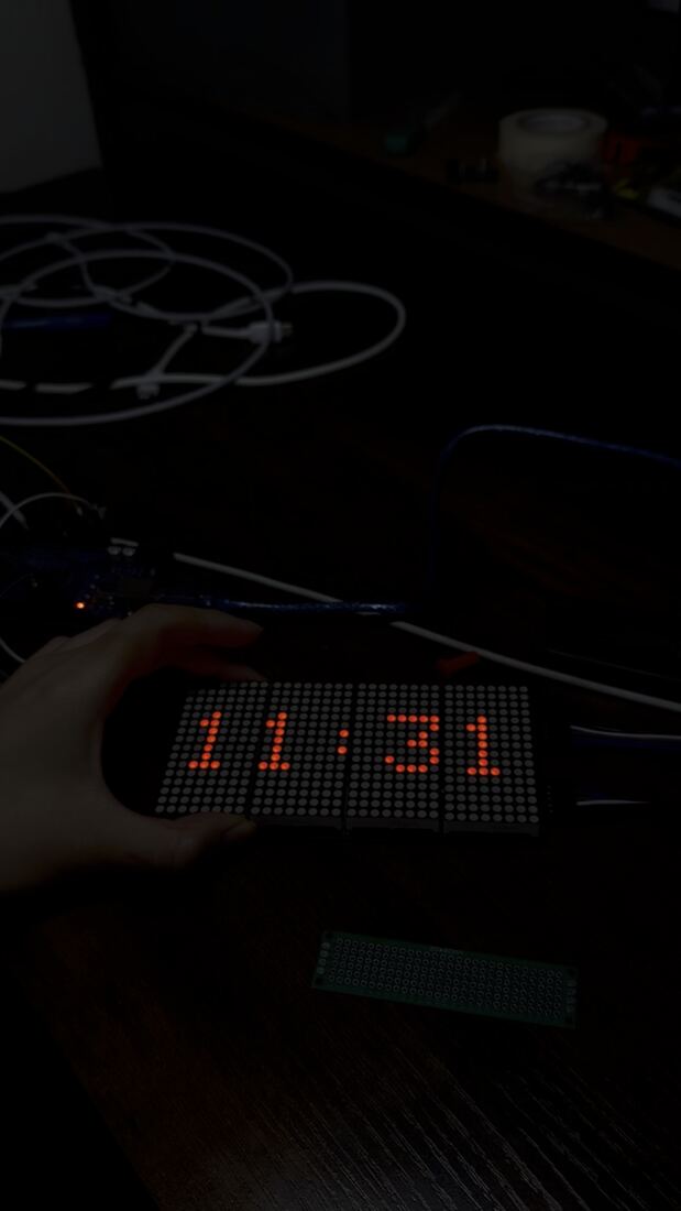 Clock display showing 11:01